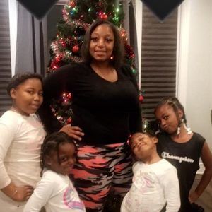 Meet your Posher, Paris